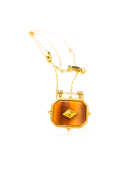 Tiger eye color