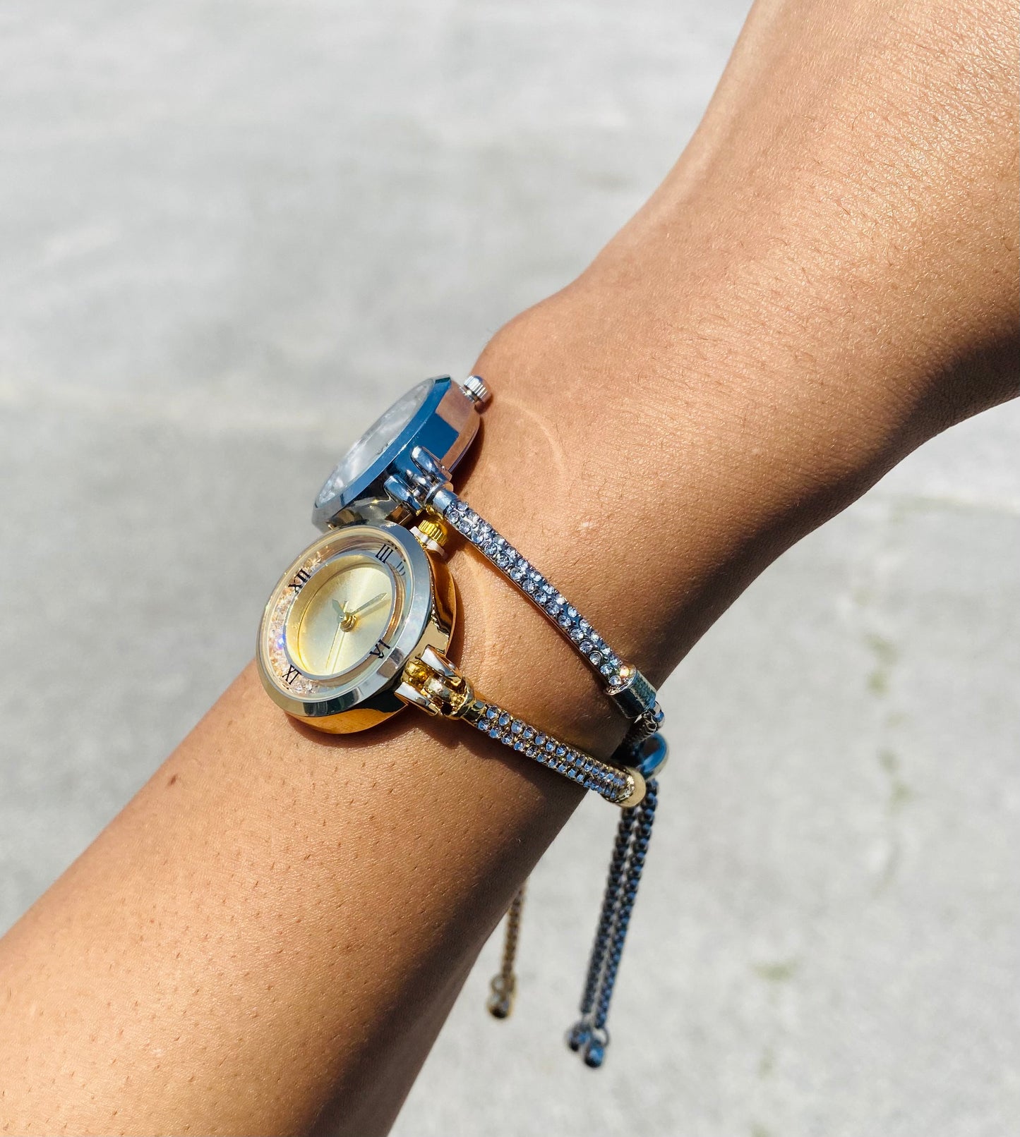 Silver drawstring watch
